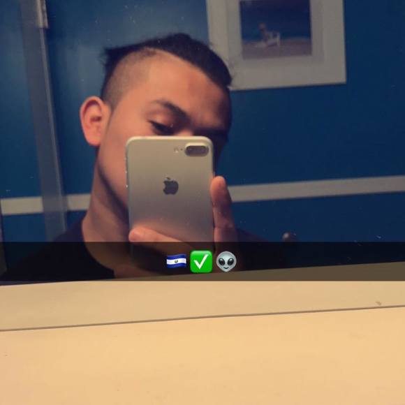 Meet your Posher, David - Picture 1 of 1